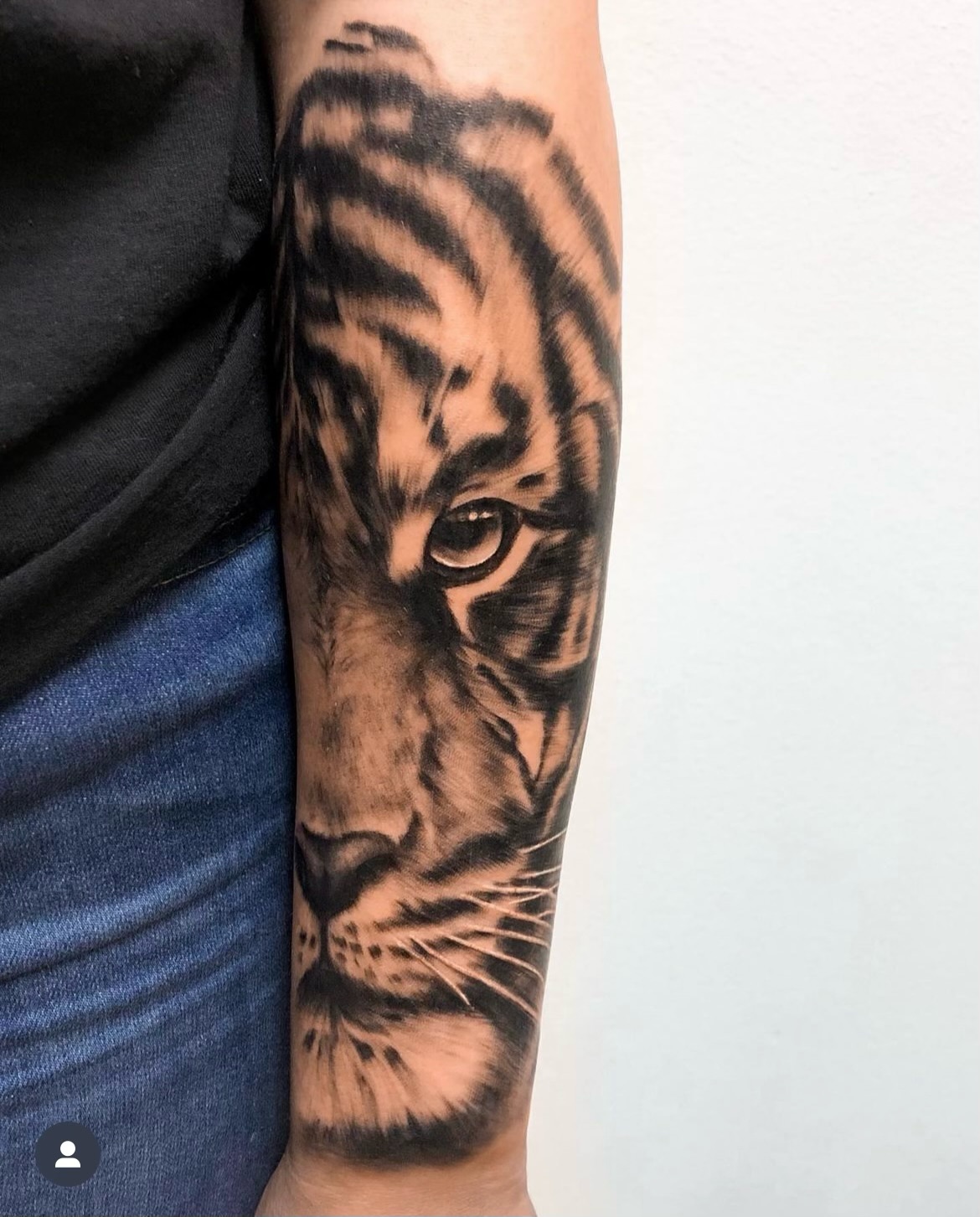 tiger tatuering stockholm realism